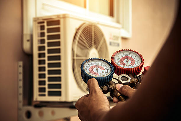 Professional Hvac Maintenance technician working in Andrews, TX